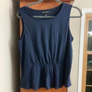 Women’s sleeveless top